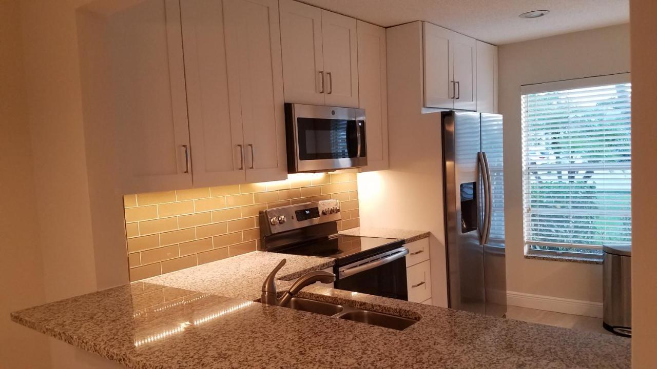 Sun&Fun - Beautiful Renovated 2/2 Villa In Jupiter Εξωτερικό φωτογραφία